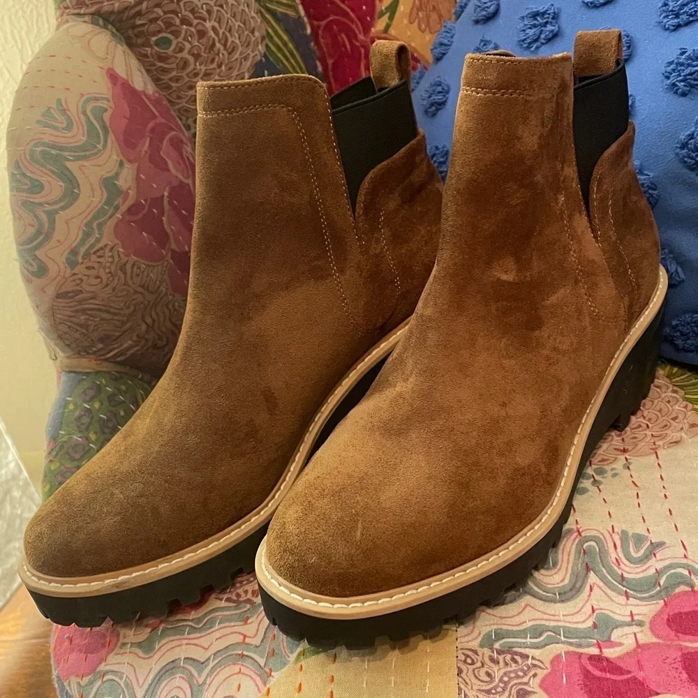 🥾🥾🥾BOGOHO 🥾🥾🥾Dolce Vita Cognac Ankle Boots-10 EUC